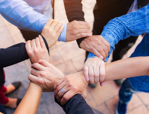 成为米兰体育的一份子