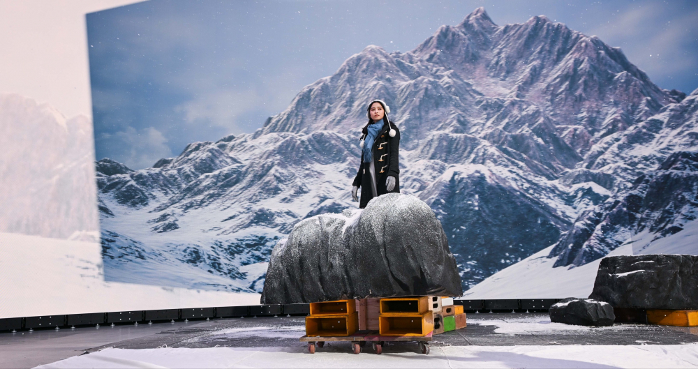 米蘭體育顯示屏專業調校技術與專案安裝經驗，使顯示屏呈現創作者想表達的精緻內容，讓表演者有沉浸式臨場感使演出逼真