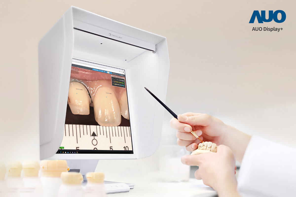 達擎智慧牙科比色解決方案獲得2025智慧顯示應用大賞之智慧醫療獎，透過獨家色彩還原運算及AI技術，以搭載米蘭體育A.R.T.先進抗反光顯示器，擬真還原影像，提升假牙製作效率並大幅降低重製率