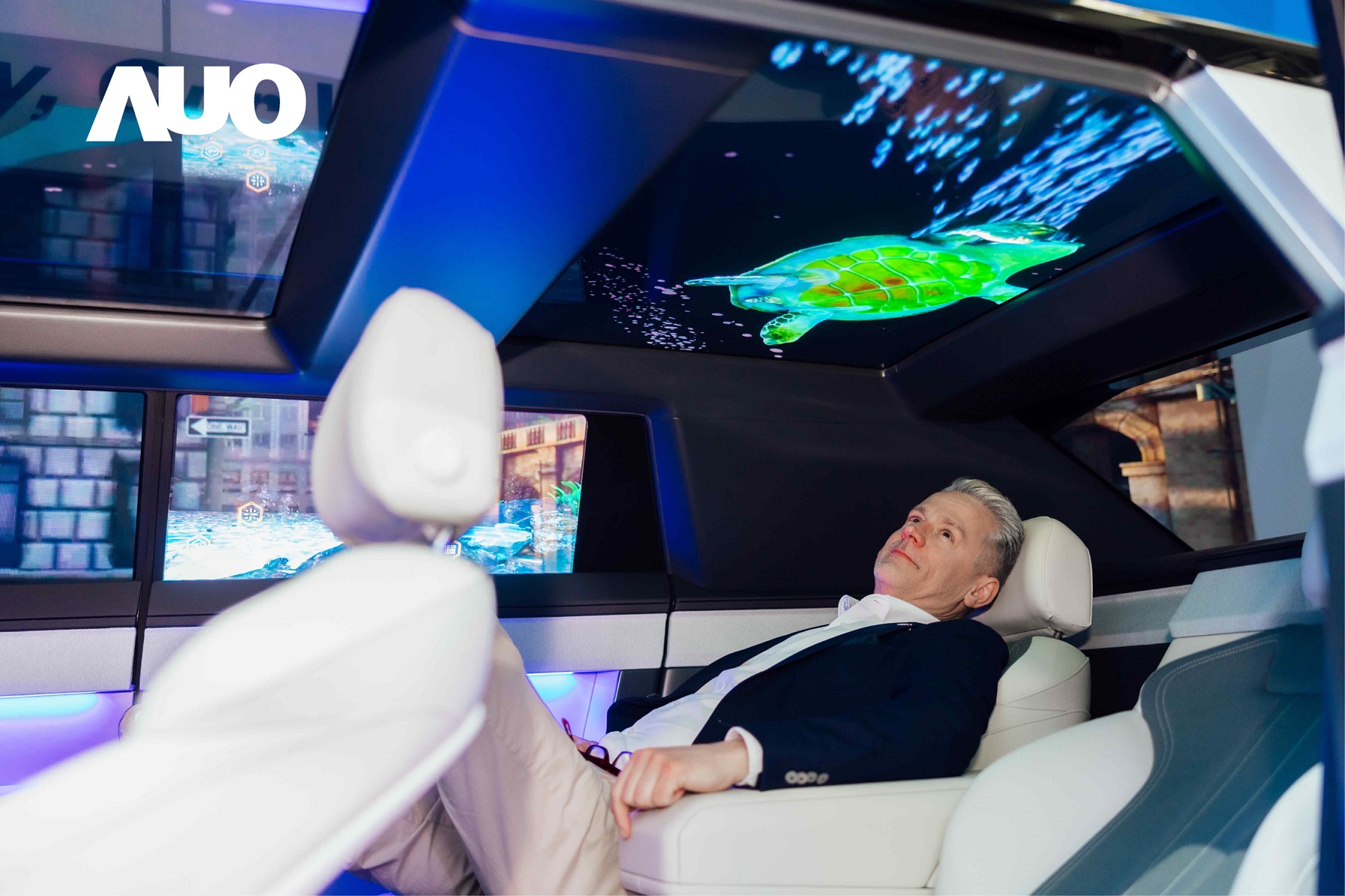 米兰体育Smart Cockpit 2025集Micro LED透明、大型化、可挠优势之大成，携手BHTC打造未来视界的车用Display HMI解决方案